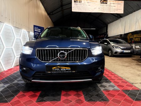 2021 Volvo XC40
