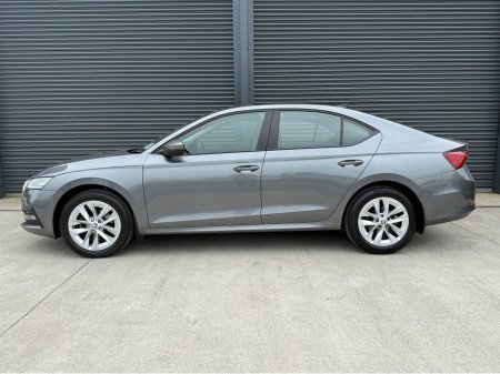 2023 Skoda Octavia - photo 3