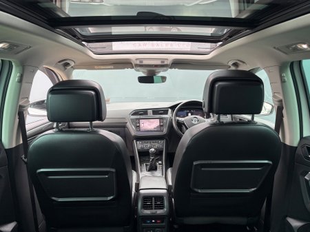 2020 Volkswagen Tiguan - photo 12