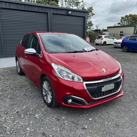 2018 Peugeot 208 - photo 2