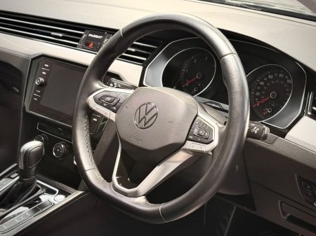 2022 Volkswagen Passat - photo 8