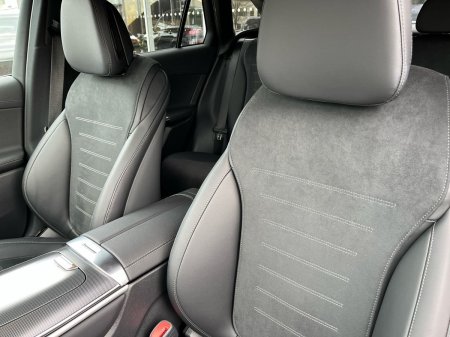 2025 Mercedes-Benz GLC - photo 17