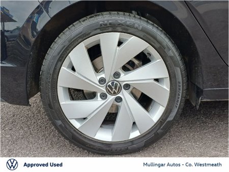 2023 Volkswagen Golf - photo 25