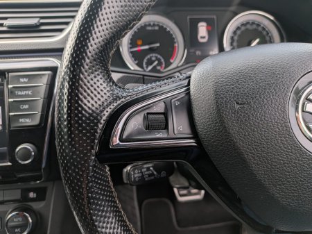 2018 Skoda Superb - photo 16