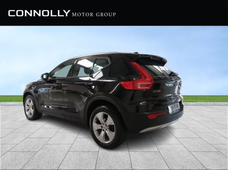 2021 Volvo XC40 - photo 2