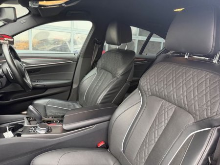 2022 BMW 5-Series - photo 13