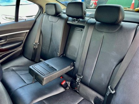2017 BMW 3-Series - photo 21