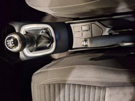 2017 Toyota Yaris - photo 10