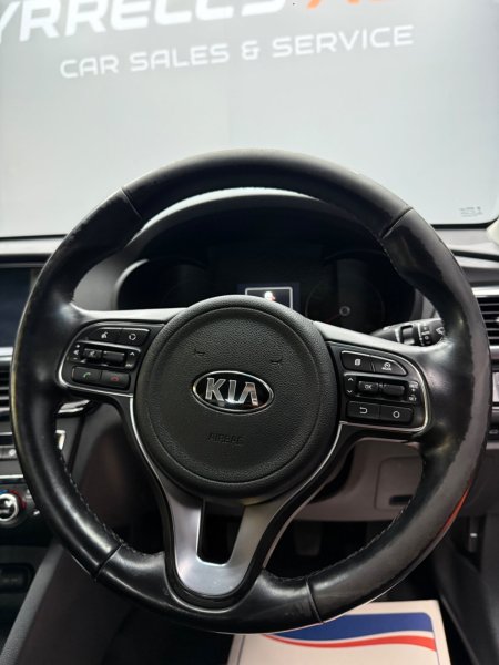 2017 Kia Optima - photo 11