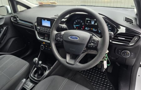 2018 Ford Fiesta - photo 11