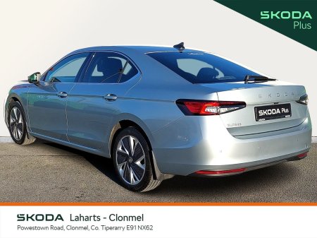 2025 Skoda Superb - photo 16