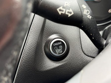 2017 Ford Focus - photo 16