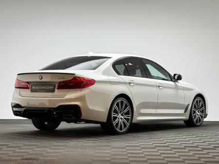 2020 BMW 5-Series - photo 7