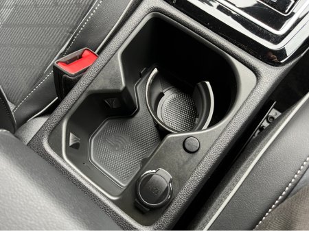 2024 Volkswagen Golf - photo 16