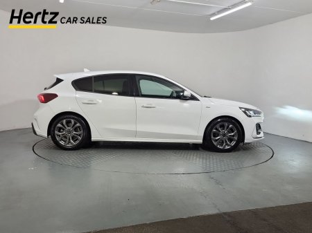 2023 Ford Focus - photo 2