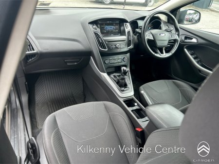 2016 Ford Focus - photo 10