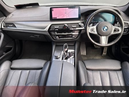 2023 BMW 5-Series - photo 11