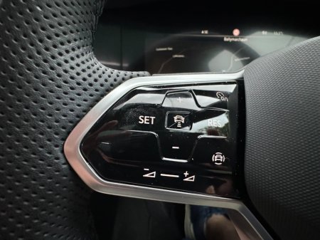 2024 Volkswagen Touareg - photo 34