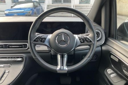 2025 Mercedes-Benz V-Class - photo 12