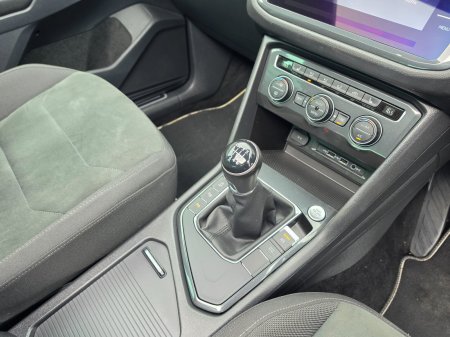 2020 Volkswagen Tiguan - photo 14
