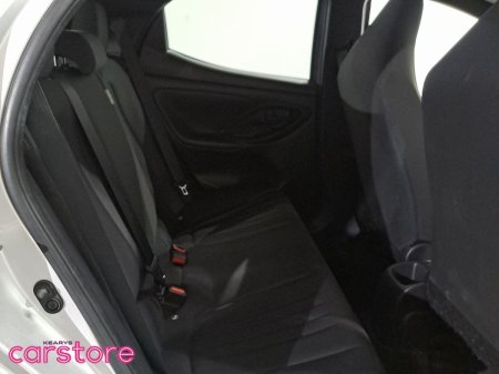 2022 Toyota Yaris - photo 13