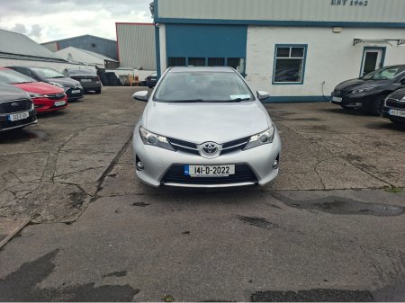 2014 Toyota Auris - photo 2