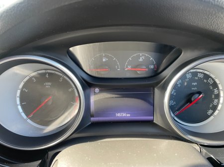 2017 Vauxhall Astra - photo 10