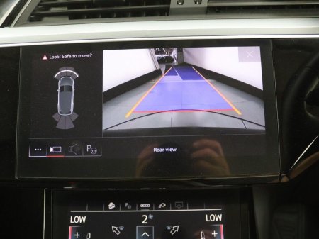 2020 Audi e-tron - photo 7