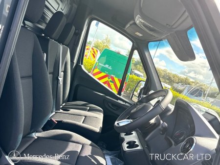 2026 Mercedes-Benz Sprinter - photo 9