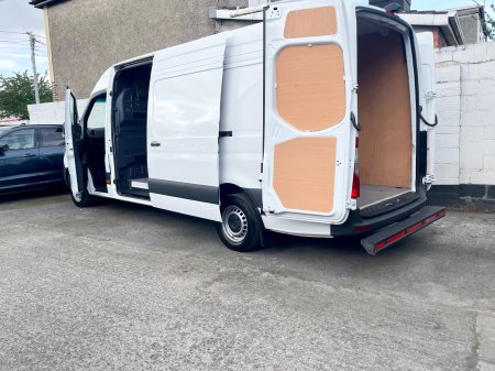 2025 Mercedes-Benz Sprinter - photo 20