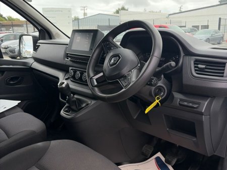 2022 Renault Trafic - photo 10