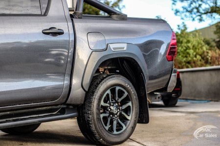 2023 Toyota Hilux - photo 8