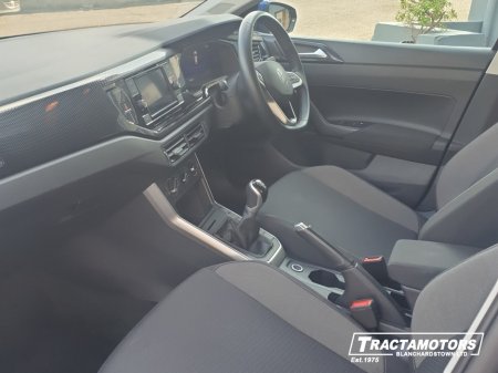 2024 Volkswagen Polo - photo 4