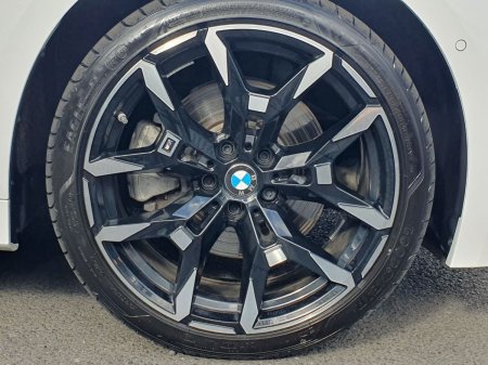 2025 BMW 3-Series - photo 14