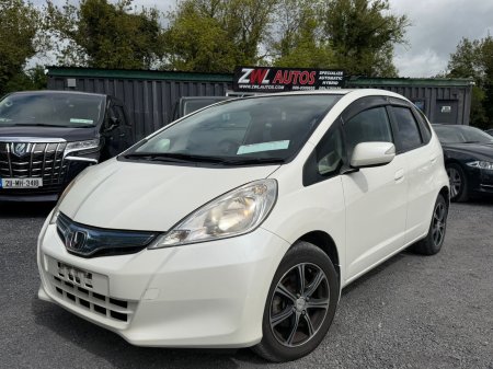 2011 Honda Fit - photo 2