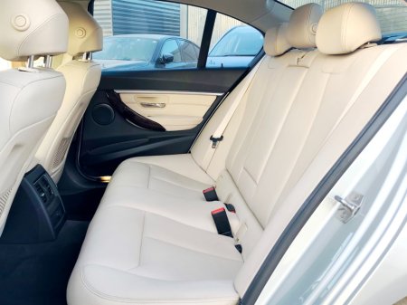 2016 BMW 3-Series - photo 15