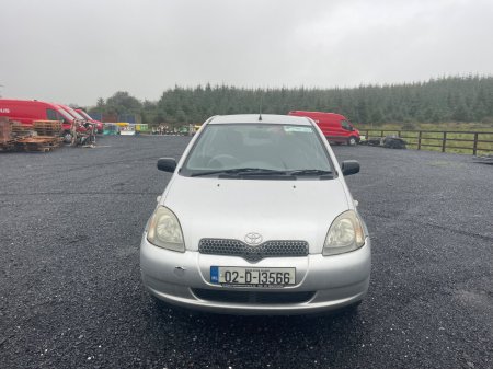 2002 Toyota Yaris - photo 8