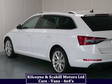 2022 Skoda Superb - photo 10