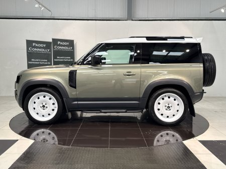 2025 Land Rover Defender - photo 9