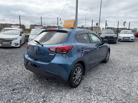 2017 Mazda Demio - photo 3