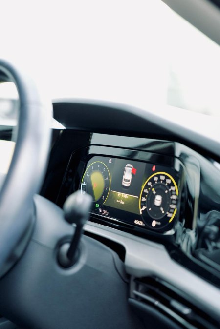 2023 Volkswagen Golf - photo 11