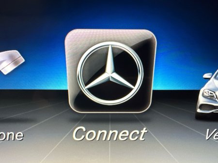 2020 Mercedes-Benz E-Class - photo 21