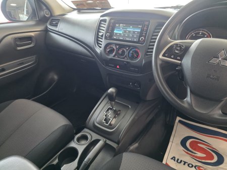 2024 Mitsubishi I - photo 10