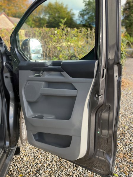 2025 Ford Transit Custom - photo 29