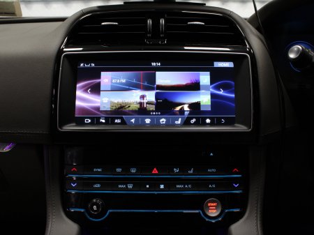 2016 Jaguar F-Pace - photo 16