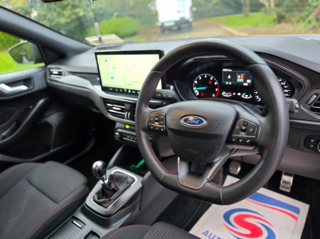 2025 Ford Focus - photo 6