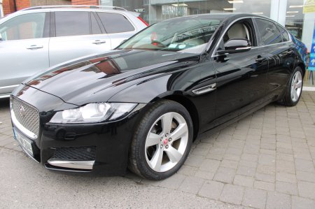 2017 Jaguar XF - photo 3