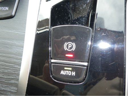 2023 BMW 5-Series - photo 24