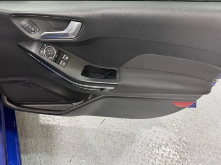 2018 Ford Fiesta - photo 19