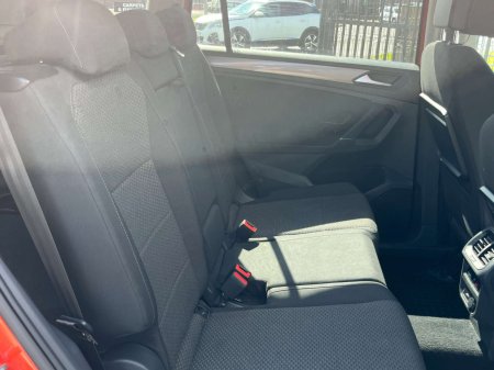 2020 Volkswagen Tiguan - photo 11